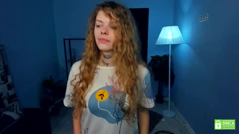 Snapshot of nataly_hello chatting on 11.19.25 Natalie online show from 11.19.25