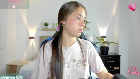 Snapshot of nataly_rodri chatting on 01.11.26 Nataly online show from 01.11.26