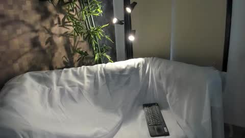 Naty online show from 11.10.25