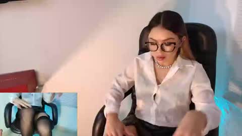 Natalye foster online show from 02.22.26