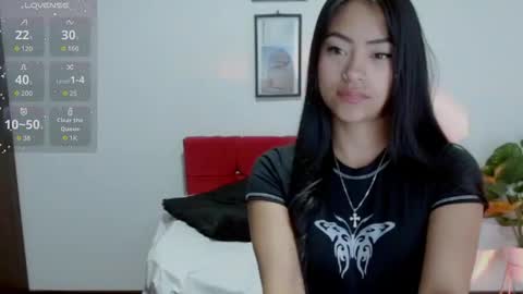 Nataly Escobar online show from 11.28.25