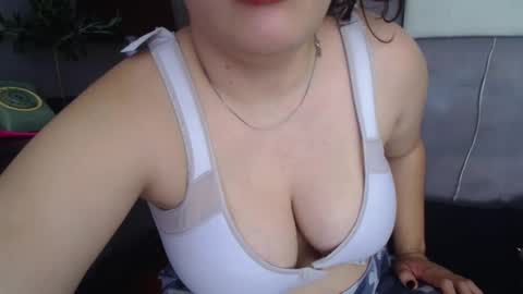 Snapshot of natash4naughty chatting on 04.05.26 natash4naughty online show from 04.05.26