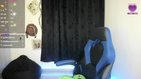 Snapshot of natasha777_a chatting on 01.17.25 Natasha online show from 01.17.25