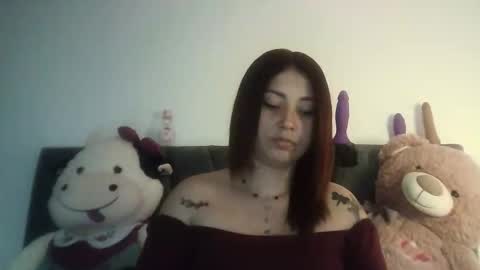 Snapshot of natasha_kein chatting on 05.12.26 natalia online show from 05.12.26