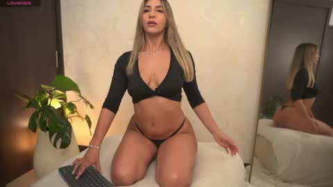 Natasha Smith online show from 05.01.26