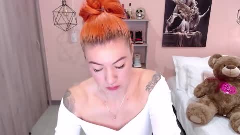 Snapshot of natasha_woo chatting on 02.13.25 Nat online show from 02.13.25