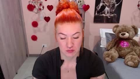 Snapshot of natasha_woo chatting on 03.01.25 Nat online show from 03.01.25