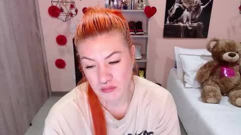 Snapshot of natasha_woo chatting on 03.10.25 Nat online show from 03.10.25