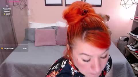 Snapshot of natasha_woo chatting on 11.12.25 Nat online show from 11.12.25