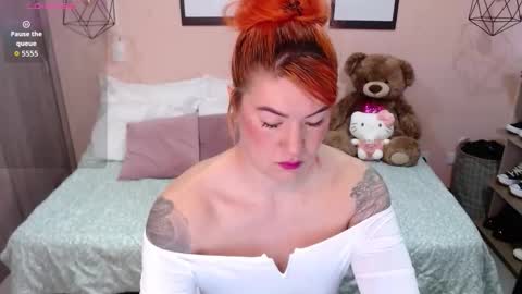 Snapshot of natasha_woo chatting on 11.27.25 Nat online show from 11.27.25