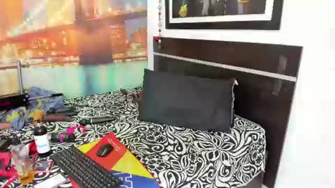 Snapshot of natashajimenez chatting on 01.12.25 Natasha January 13 my Birthday online show from 01.12.25