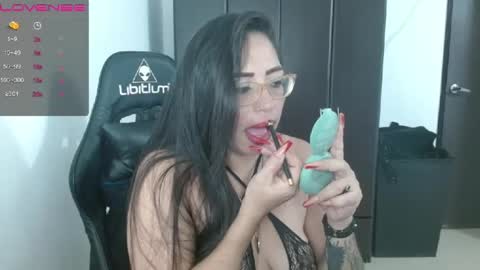 Natasha Smithe  online show from 12.25.24