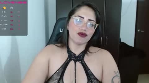 Natasha Smithe  online show from 01.11.25