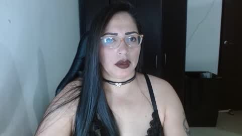 Natasha Smithe  online show from 11.03.25