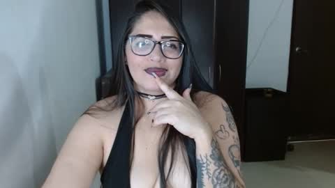 Natasha Smithe  online show from 05.05.26