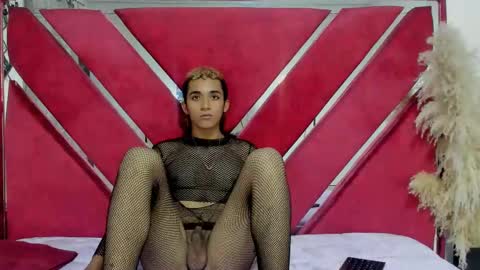 Snapshot of nate_desire chatting on 11.18.25 Nate Desire new 18 Latina Bigcock Cum online show from 11.18.25