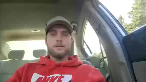 Snapshot of natesbigdick chatting on 10.12.25 natesbigdick online show from 10.12.25