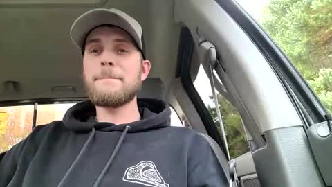 Snapshot of natesbigdick chatting on 10.19.25 natesbigdick online show from 10.19.25