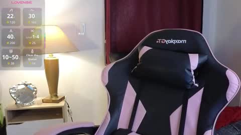 Snapshot of nath1_ chatting on 03.13.26 NATHALIA online show from 03.13.26