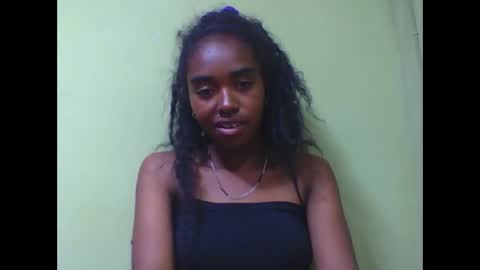 Snapshot of nathaaldy chatting on 10.05.25 nathaaldy online show from 10.05.25