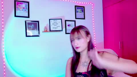 Snapshot of nathalia_ramirez_ chatting on 06.21.26 Nathalia Ramirez online show from 06.21.26