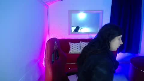 Snapshot of nathaly_low chatting on 06.08.26 nathaly low online show from 06.08.26