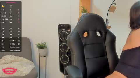 Snapshot of nathalyxx_ chatting on 01.23.25 nathalyxx_ online show from 01.23.25