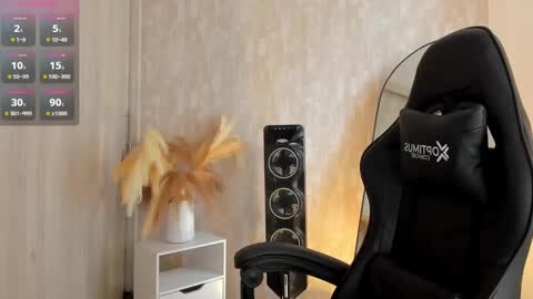 Snapshot of nathalyxx_ chatting on 09.24.25 nathalyxx_ online show from 09.24.25