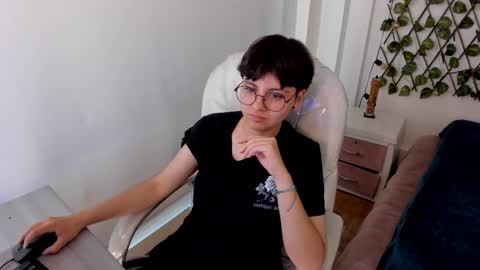 Snapshot of nathalyy_ds chatting on 11.05.25 nathalyy_ds online show from 11.05.25