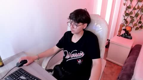 Snapshot of nathalyy_ds chatting on 12.13.25 nathalyy_ds online show from 12.13.25