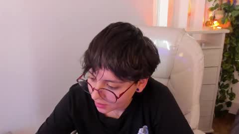nathalyy_ds online show from 04.30.26