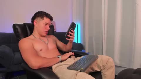 Snapshot of nathan_blake_ chatting on 09.21.25 Nathan online show from 09.21.25