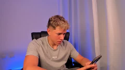 Snapshot of nathan_blake_ chatting on 10.14.25 Nathan online show from 10.14.25