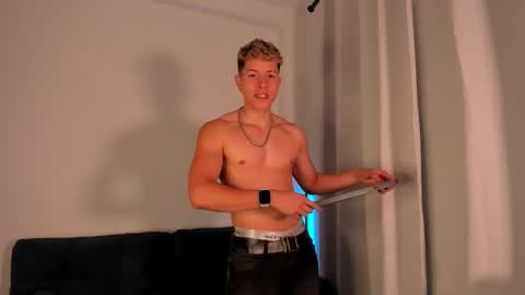 Snapshot of nathan_blake_ chatting on 10.16.25 Nathan online show from 10.16.25