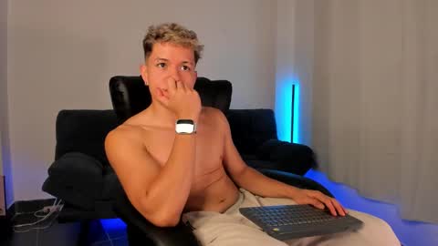 Snapshot of nathan_blake_ chatting on 10.23.25 Nathan online show from 10.23.25