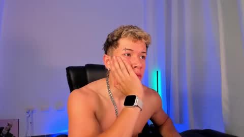 Snapshot of nathan_blake_ chatting on 11.22.25 Nathan online show from 11.22.25