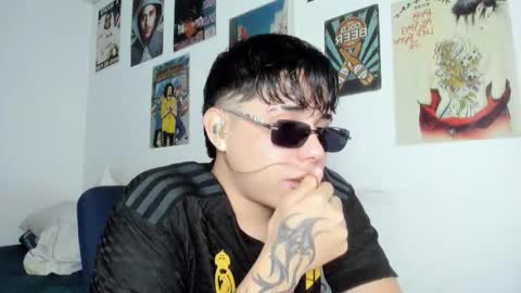 Snapshot of nathan_galanis chatting on 12.23.25 nathan online show from 12.23.25