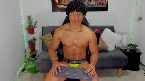 Snapshot of nathan_sexy247 chatting on 01.25.25 Nathan online show from 01.25.25