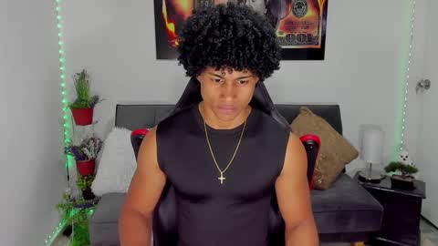 Snapshot of nathan_sexy247 chatting on 02.01.25 Nathan online show from 02.01.25