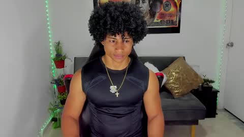 Snapshot of nathan_sexy247 chatting on 02.14.25 Nathan online show from 02.14.25