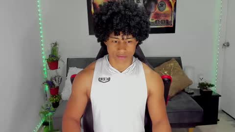 Snapshot of nathan_sexy247 chatting on 02.15.25 Nathan online show from 02.15.25