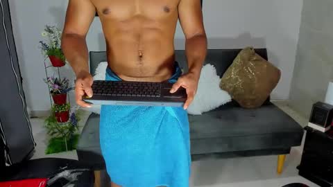 Snapshot of nathan_sexy247 chatting on 09.22.25 Nathan online show from 09.22.25