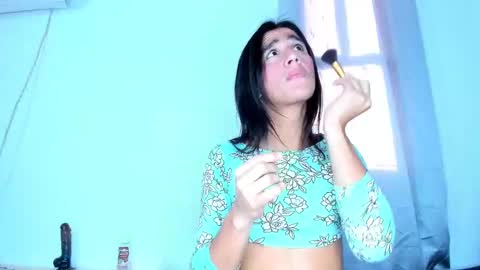 Snapshot of nati_sm chatting on 02.11.25 Nati online show from 02.11.25