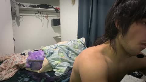 Snapshot of native_boy2 chatting on 09.09.25 native_boy2 online show from 09.09.25