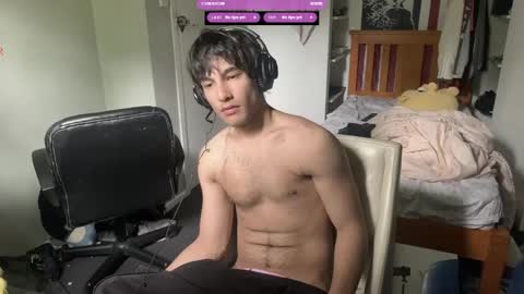 Snapshot of native_boy2 chatting on 10.15.25 native_boy2 online show from 10.15.25