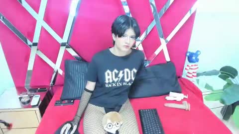 natsumiht online show from 09.29.25