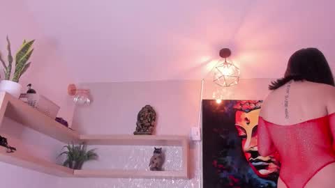 Natalia online show from 12.19.25