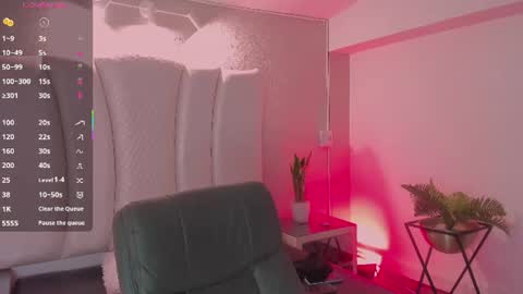 Natalia online show from 06.30.26