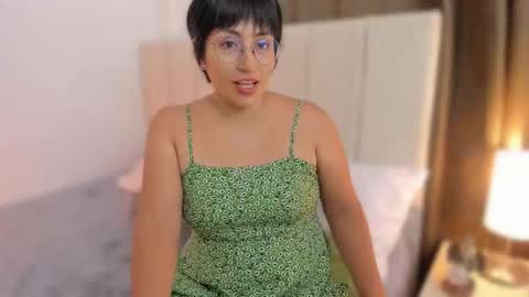 Snapshot of natty_bush chatting on 03.05.26 Nathalie online show from 03.05.26