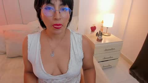 Nathalie online show from 05.08.26